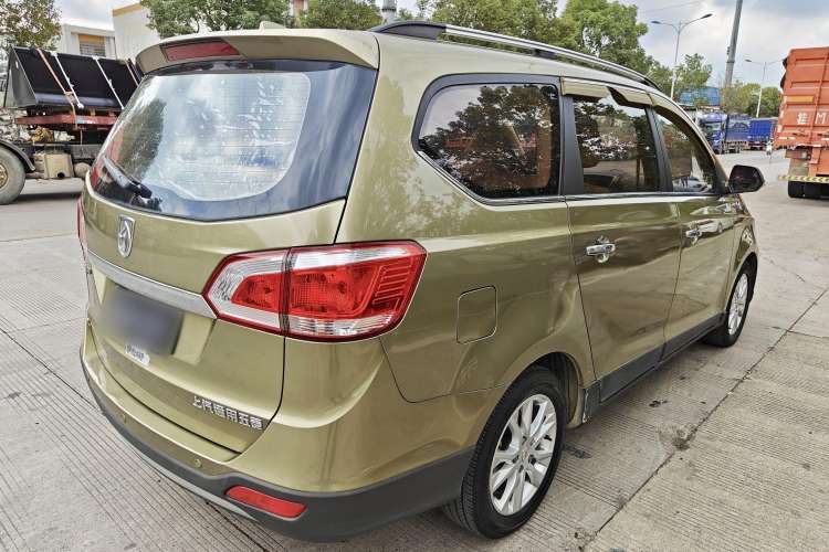 Used Baojun 730 2015 1.8L Manual Luxury Navigation ESP Version 7-seater Exterior 5