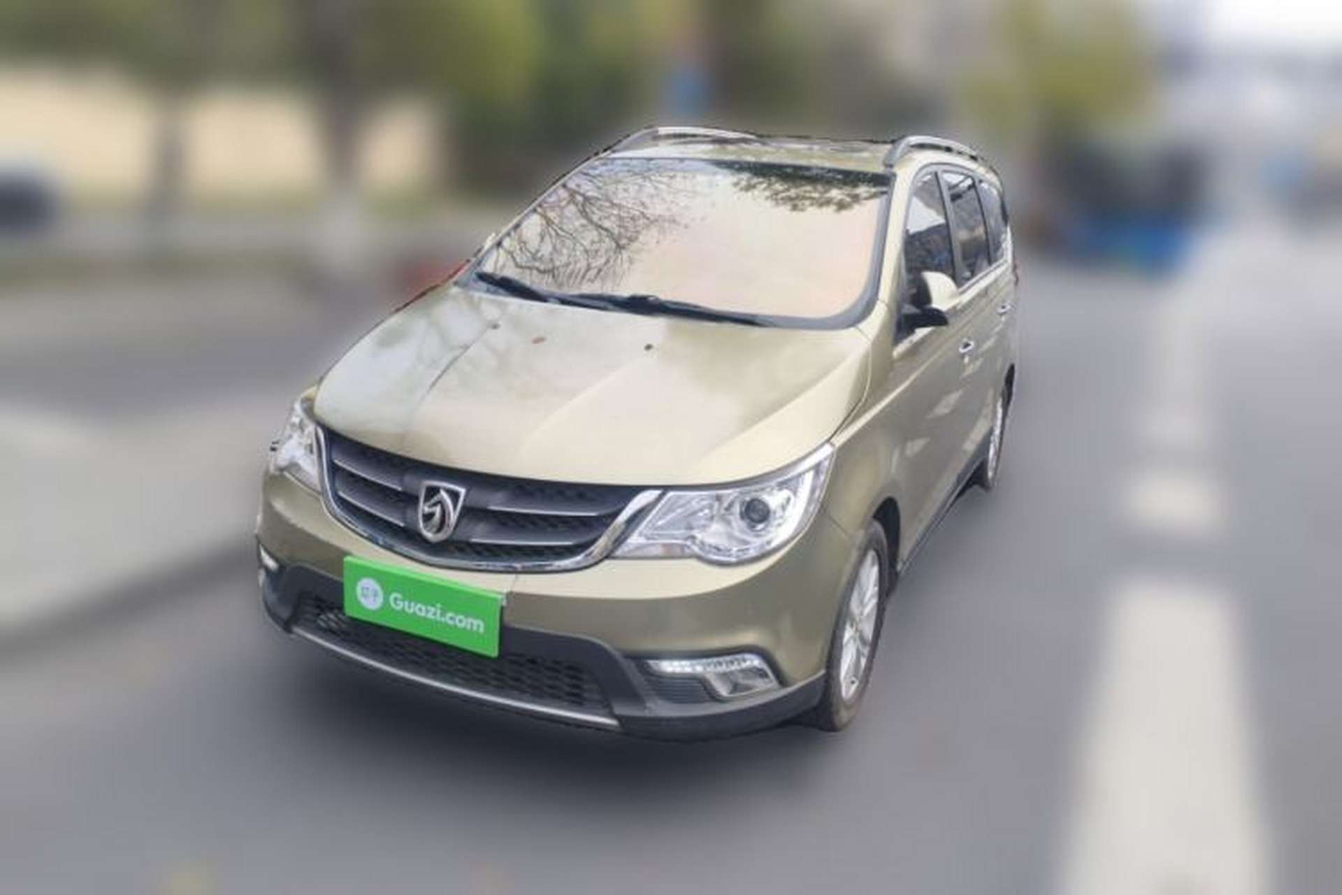 Used Baojun 730 2015 1.8L Manual Luxury Navigation ESP Version 7-seater Front Left 45 Deg