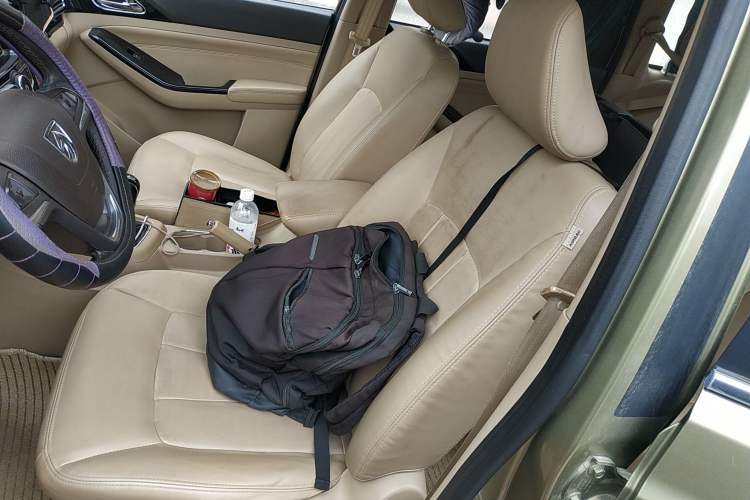 Used Baojun 730 2015 1.8L Manual Luxury Navigation ESP Version 7-seater Left Front Seat
