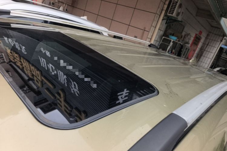 Used Baojun 730 2015 1.8L Manual Luxury Navigation ESP Version 7-seater Roof
