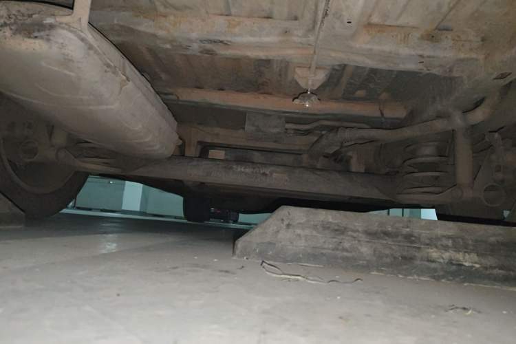 Used Baojun 730 2015 1.8L Manual Luxury Navigation ESP Version 7-seater Chassis Rear
