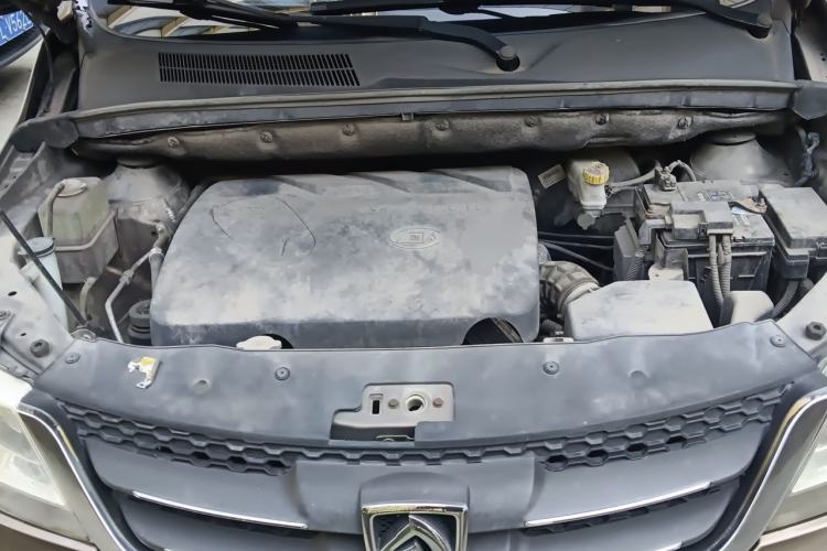 Used Baojun 730 2015 1.8L Manual Comfort ESP Version 7-seater Engine Bay