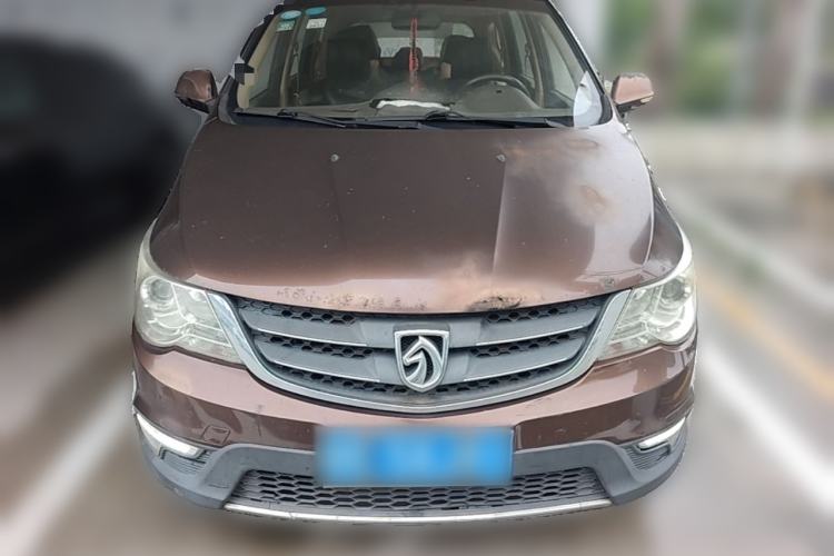Used Baojun 730 2015 1.8L Manual Luxury Navigation ESP Version 7-seater Front
