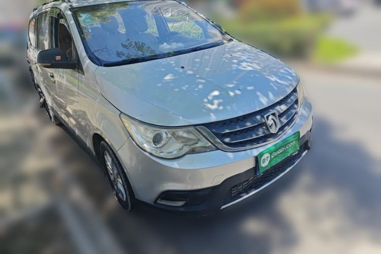 Used Baojun 730 2015 1.8L Manual Luxury Navigation ESP Version 7-seater Front Right 45 Deg