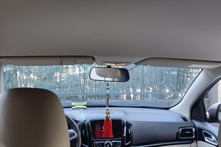 Used Baojun 730 2015 1.8L Manual Comfort ESP Version 7-seater Headliner