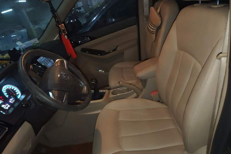 Used Baojun 730 2015 1.8L Manual Comfort ESP Version 7-seater Left Front Seat