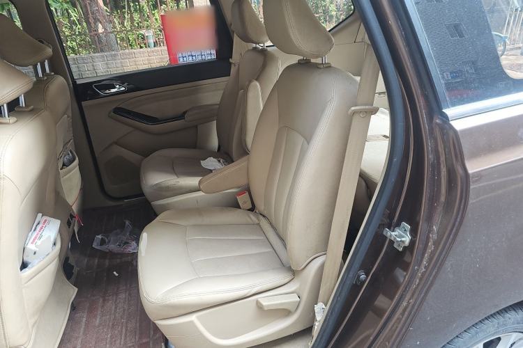 Used Baojun 730 2015 1.8L Manual Comfort ESP Version 7-seater Left Rear Seat