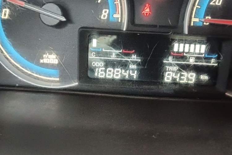 Used Baojun 730 2015 1.8L Manual Comfort ESP Version 7-seater Odometer Close Up