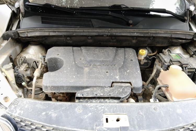 Used Baojun 730 2015 1.8L Manual Comfort ESP Version 7-seater Engine Bay