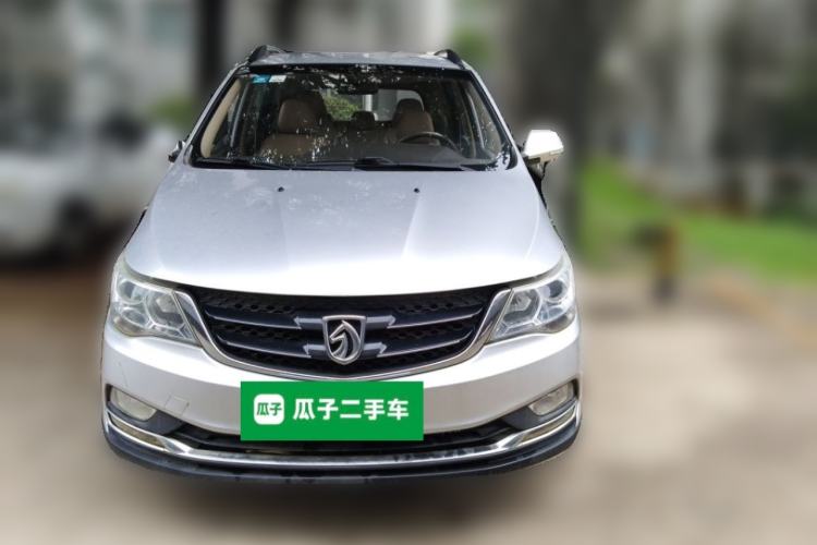 Used Baojun 730 2015 1.8L Manual Comfort ESP Version 7-seater Front