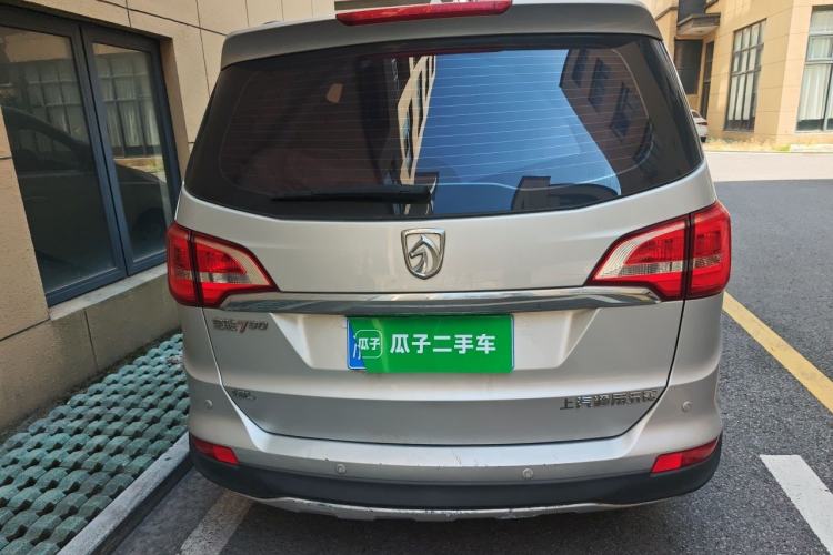 Used Baojun 730 2015 1.8L Manual Luxury Navigation ESP Version 7-seater Rear