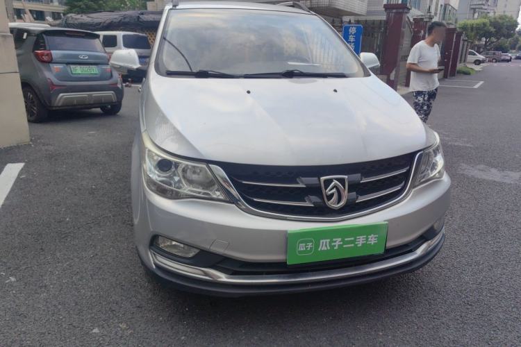 Used Baojun 730 2015 1.8L Manual Comfort ESP Version 7-seater Right Front Headlight