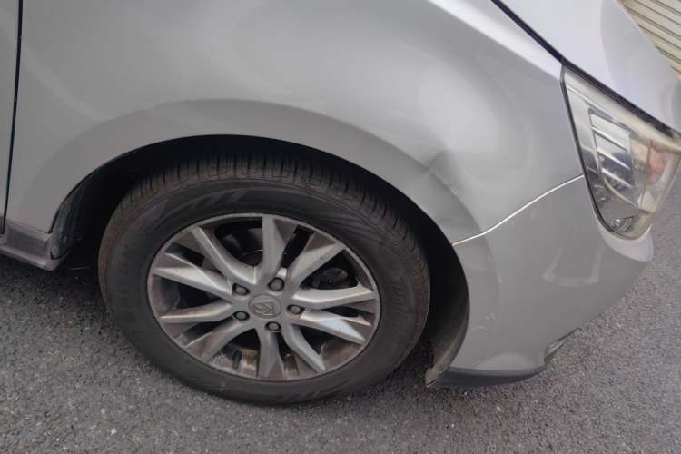 Used Baojun 730 2015 1.8L Manual Comfort ESP Version 7-seater Right Front Wheel Hub