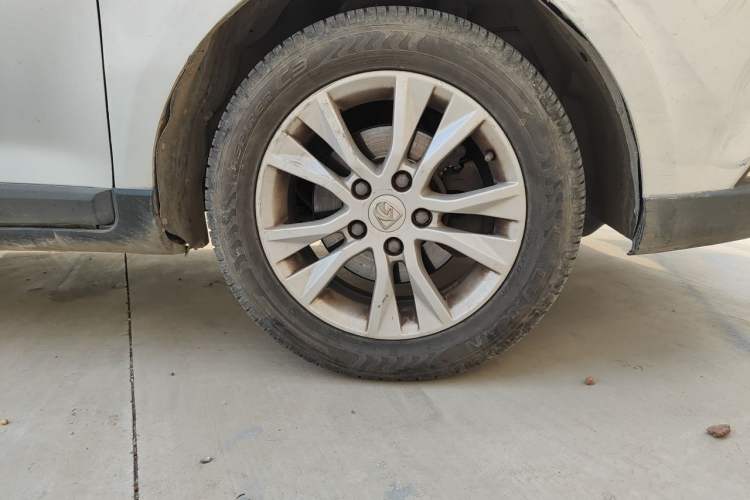Used Baojun 730 2015 1.8L Manual Luxury Navigation ESP Version 7-seater Right Front Wheel Hub