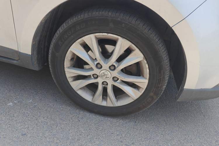 Used Baojun 730 2015 1.8L Manual Luxury Navigation ESP Version 7-seater Right Front Wheel Hub