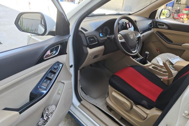 Used Baojun 730 2015 1.8L Manual Comfort ESP Version 7-seater Driver Seat