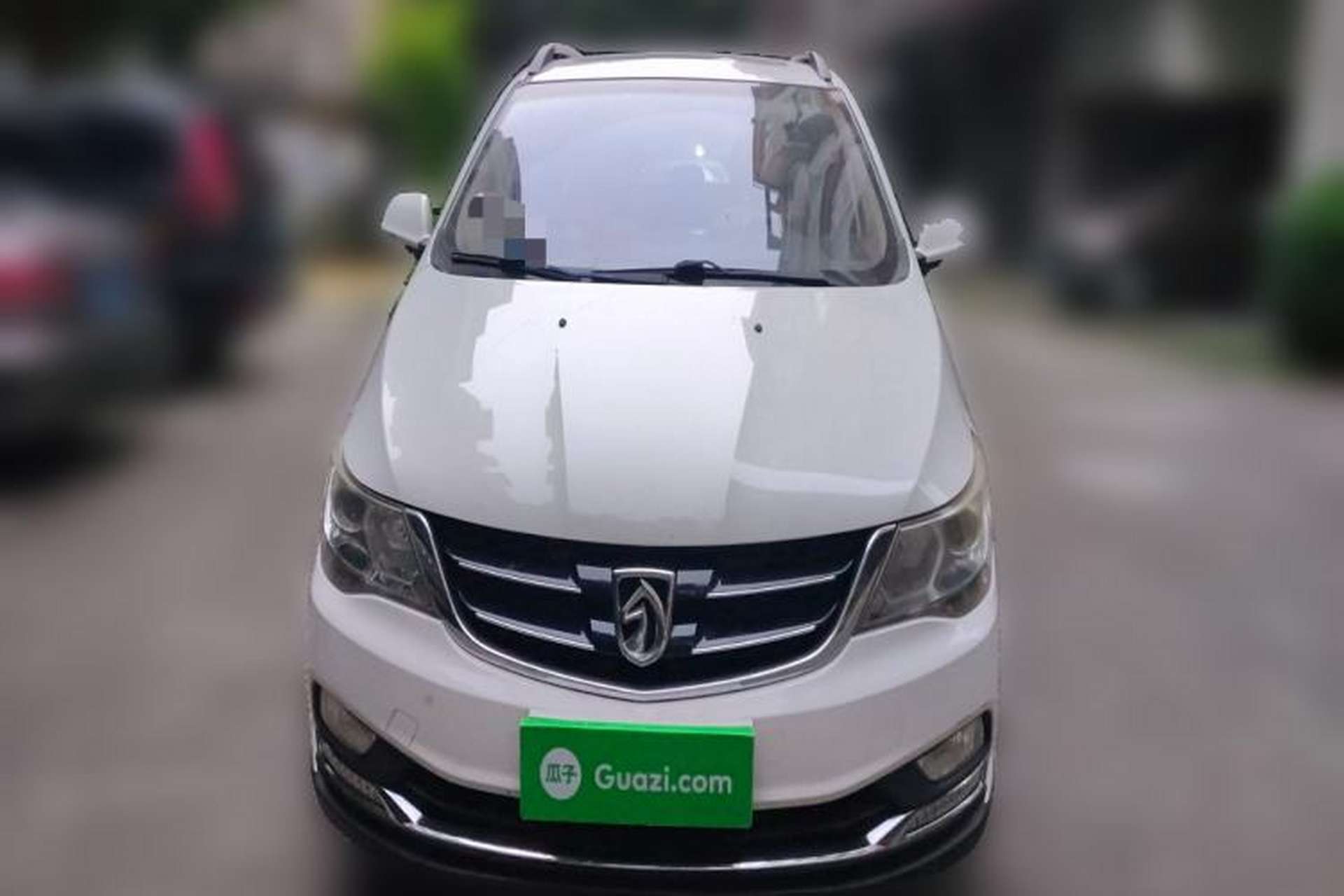 Used Baojun 730 2015 1.8L Manual Luxury Navigation ESP Version 7-seater Front