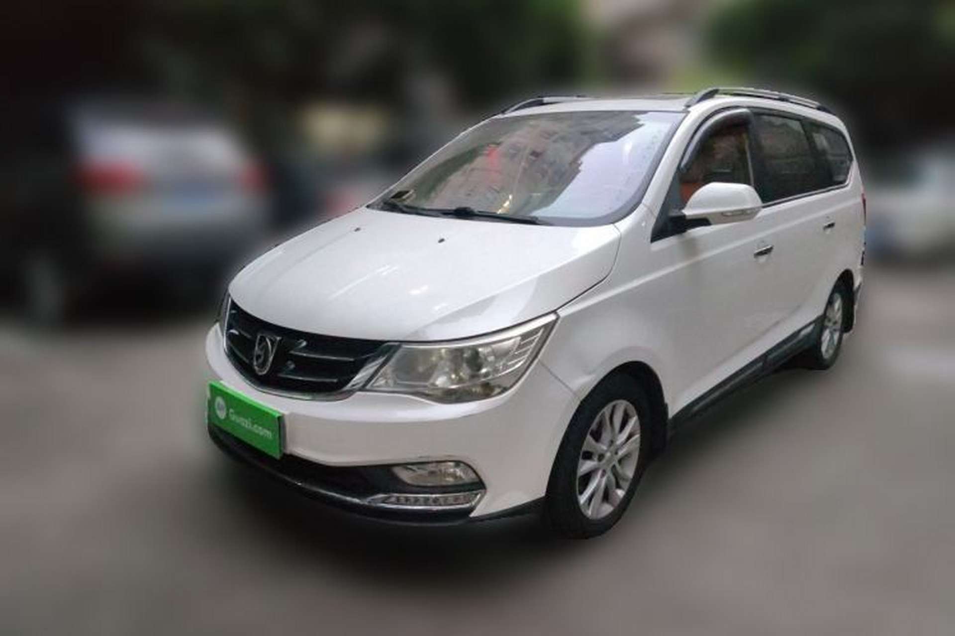 Used Baojun 730 2015 1.8L Manual Luxury Navigation ESP Version 7-seater Front Left 45 Deg