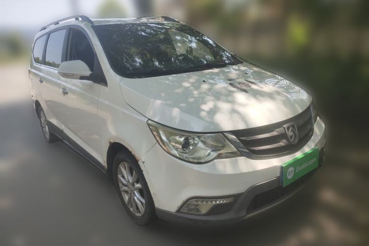 Used Baojun 730 2015 1.8L Manual Comfort ESP Version 7-seater Front Right 45 Deg