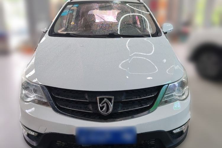 Used Baojun 730 2015 1.8L Manual Luxury Navigation ESP Version 7-seater Front