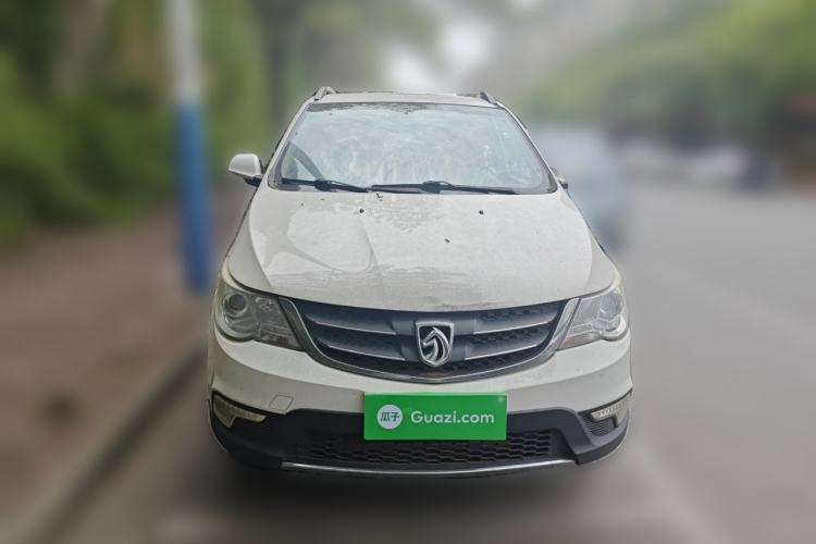 Used Baojun 730 2015 1.8L Manual Comfort ESP Version 7-seater Front