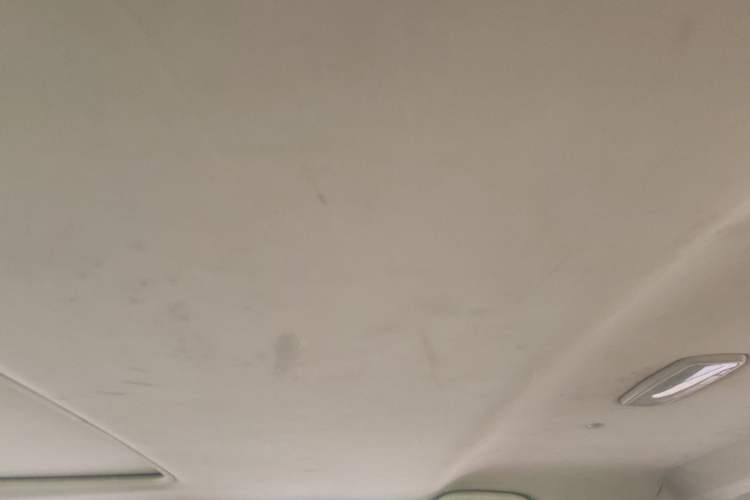 Used Baojun 730 2015 1.8L Manual Luxury Navigation ESP Version 7-seater Headliner
