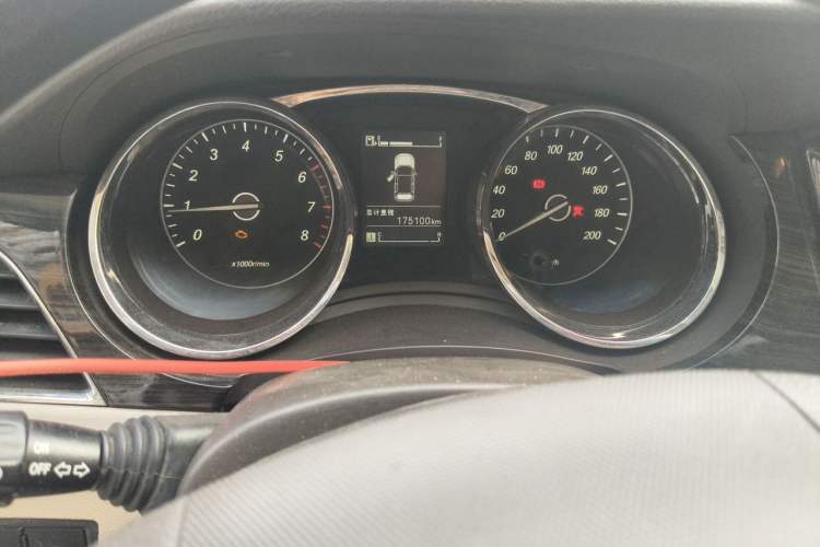 Used Baojun 730 2015 1.8L Manual Luxury Navigation ESP Version 7-seater Instrument Cluster