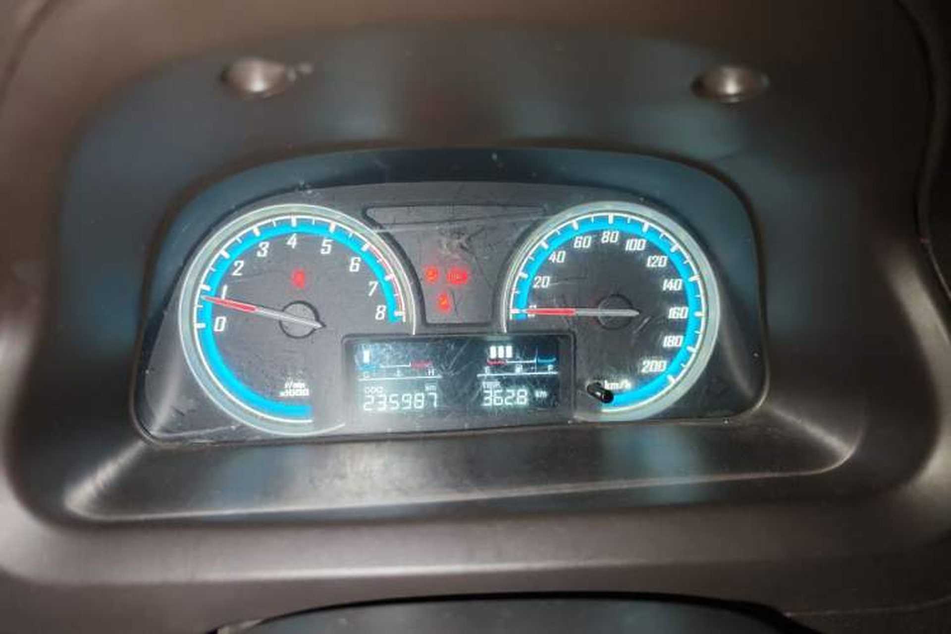 Used Baojun 730 2015 1.8L Manual Luxury Navigation ESP Version 7-seater Instrument Cluster