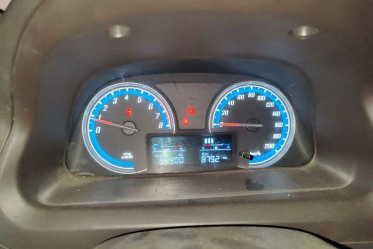 Used Baojun 730 2015 1.8L Manual Luxury Navigation ESP Version 7-seater Instrument Cluster