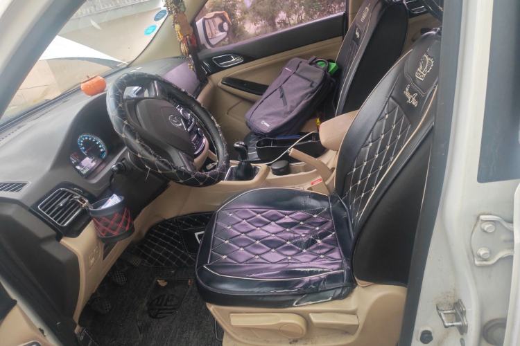 Used Baojun 730 2015 1.8L Manual Luxury Navigation ESP Version 7-seater Left Front Seat