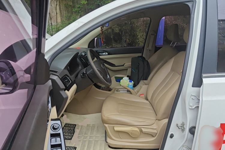 Used Baojun 730 2015 1.8L Manual Comfort ESP Version 7-seater Left Front Seat