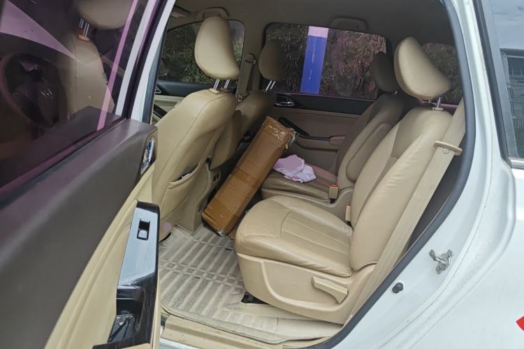 Used Baojun 730 2015 1.8L Manual Comfort ESP Version 7-seater Left Rear Seat