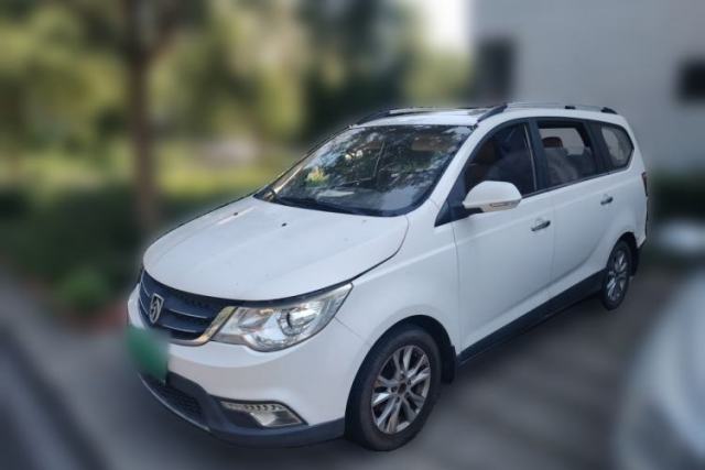 Baojun 730 2015 1.8L Manual Luxury Navigation ESP Version 7-seater d’occasion