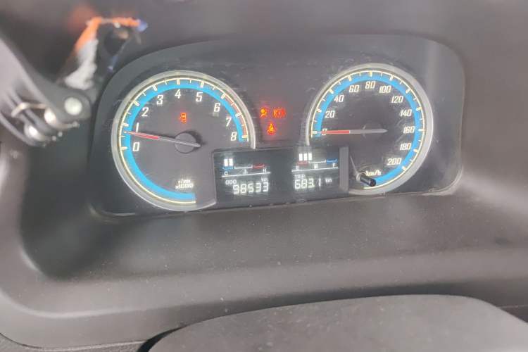 Used Baojun 730 2015 1.8L Manual Comfort ESP Version 7-seater Odometer Close Up