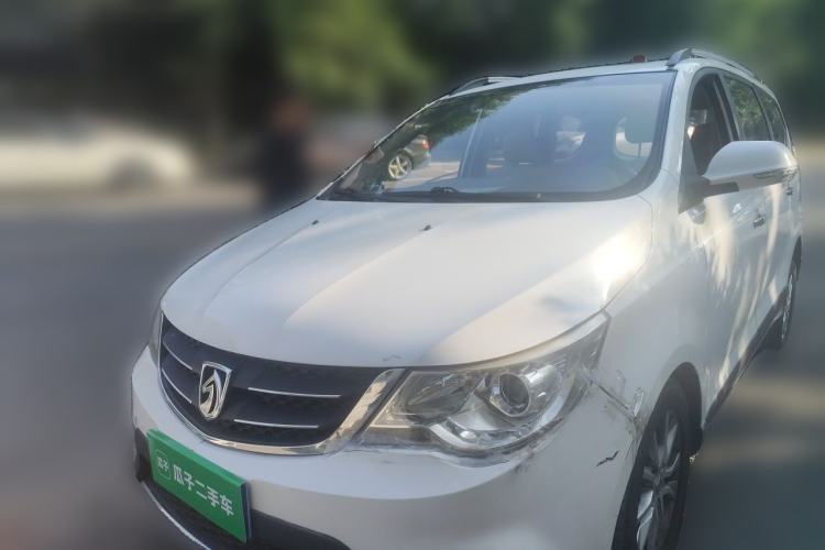 Used Baojun 730 2015 1.8L Manual Luxury Navigation ESP Version 7-seater Guazi used car, China used car export, Used car for sale, Used  cars, Cheapest cars for sale