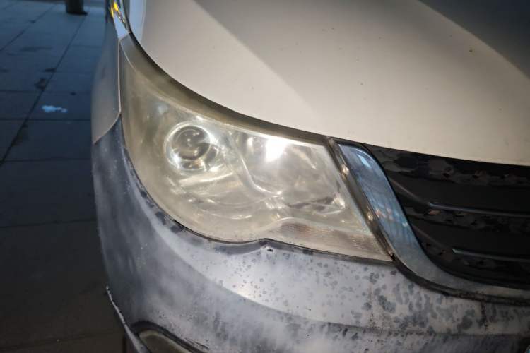 Used Baojun 730 2015 1.8L Manual Luxury Navigation ESP Version 7-seater Right Front Headlight