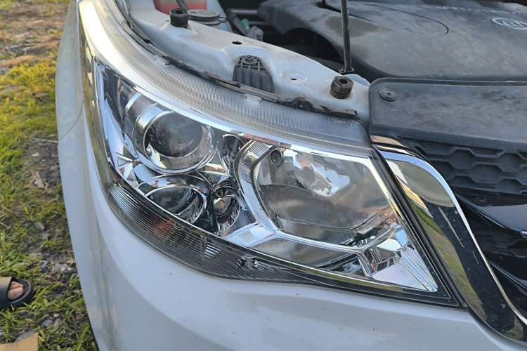 Used Baojun 730 2015 1.8L Manual Luxury Navigation ESP Version 7-seater Right Front Headlight