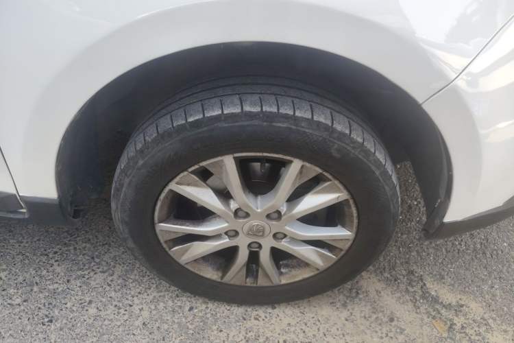 Used Baojun 730 2015 1.8L Manual Luxury Navigation ESP Version 7-seater Right Front Wheel Hub