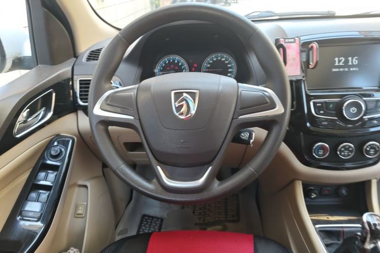 Used Baojun 730 2015 1.8L Manual Comfort ESP Version 7-seater Steering Wheel