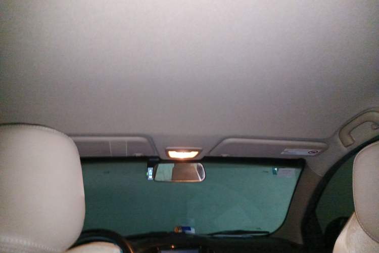 Used Baojun 730 2015 1.8L Manual Comfort ESP Version 7-seater Headliner