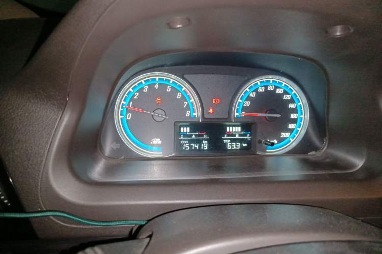 Used Baojun 730 2015 1.8L Manual Comfort ESP Version 7-seater Odometer Close Up