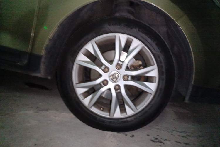 Used Baojun 730 2015 1.8L Manual Comfort ESP Version 7-seater Right Front Wheel Hub
