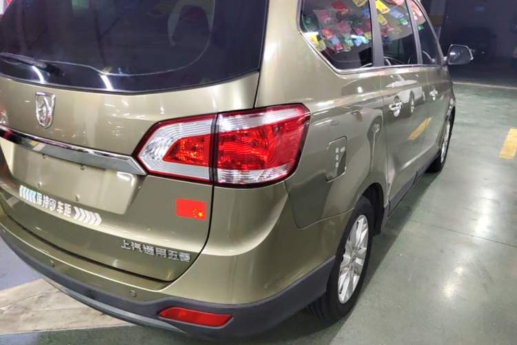 Used Baojun 730 2015 1.8L Manual Luxury Navigation ESP Version 7-seater Right Rear Taillight