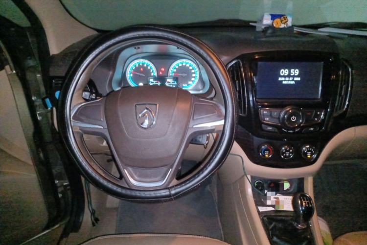 Used Baojun 730 2015 1.8L Manual Comfort ESP Version 7-seater Steering Wheel