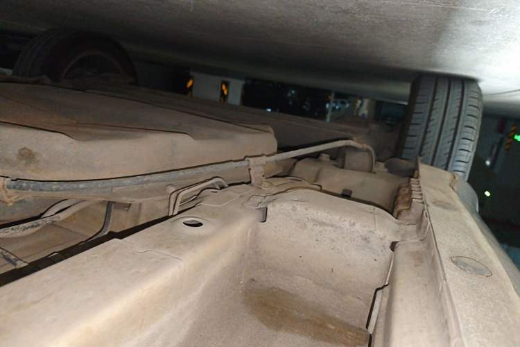 Used Baojun 730 2016 1.5L Manual Standard Version 7 Seats Chassis Rear Right