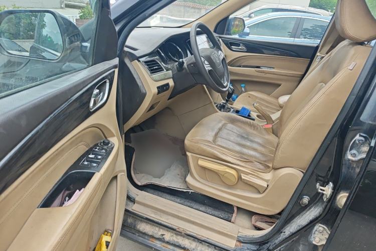 Used Baojun 730 2016 1.5L Manual Comfort Version 7 Seats China V Emission Standard Driver Seat