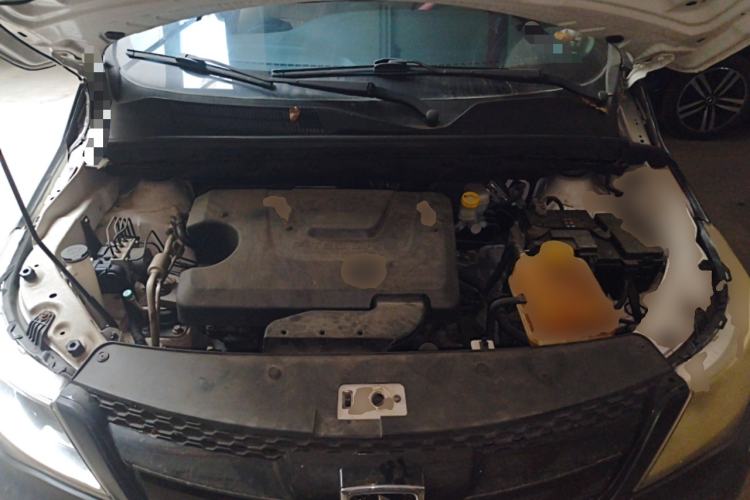 Used Baojun 730 2016 1.5L Manual Standard Version 7 Seats Engine Bay