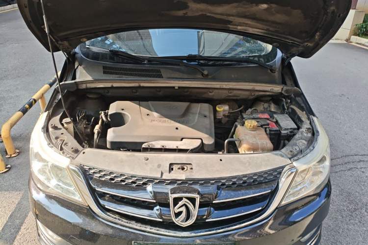 Used Baojun 730 2016 1.5L Manual Luxury Edition 7 Seats Engine Bay
