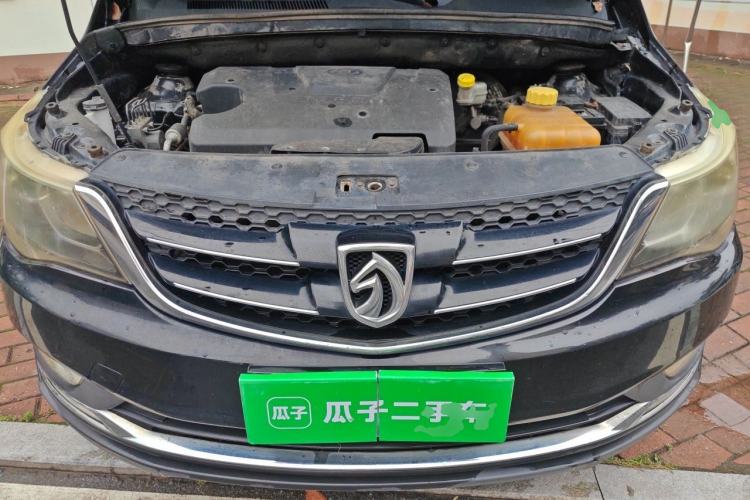 Used Baojun 730 2016 1.5L Manual Comfort Version 7 Seats China V Emission Standard Engine Bay
