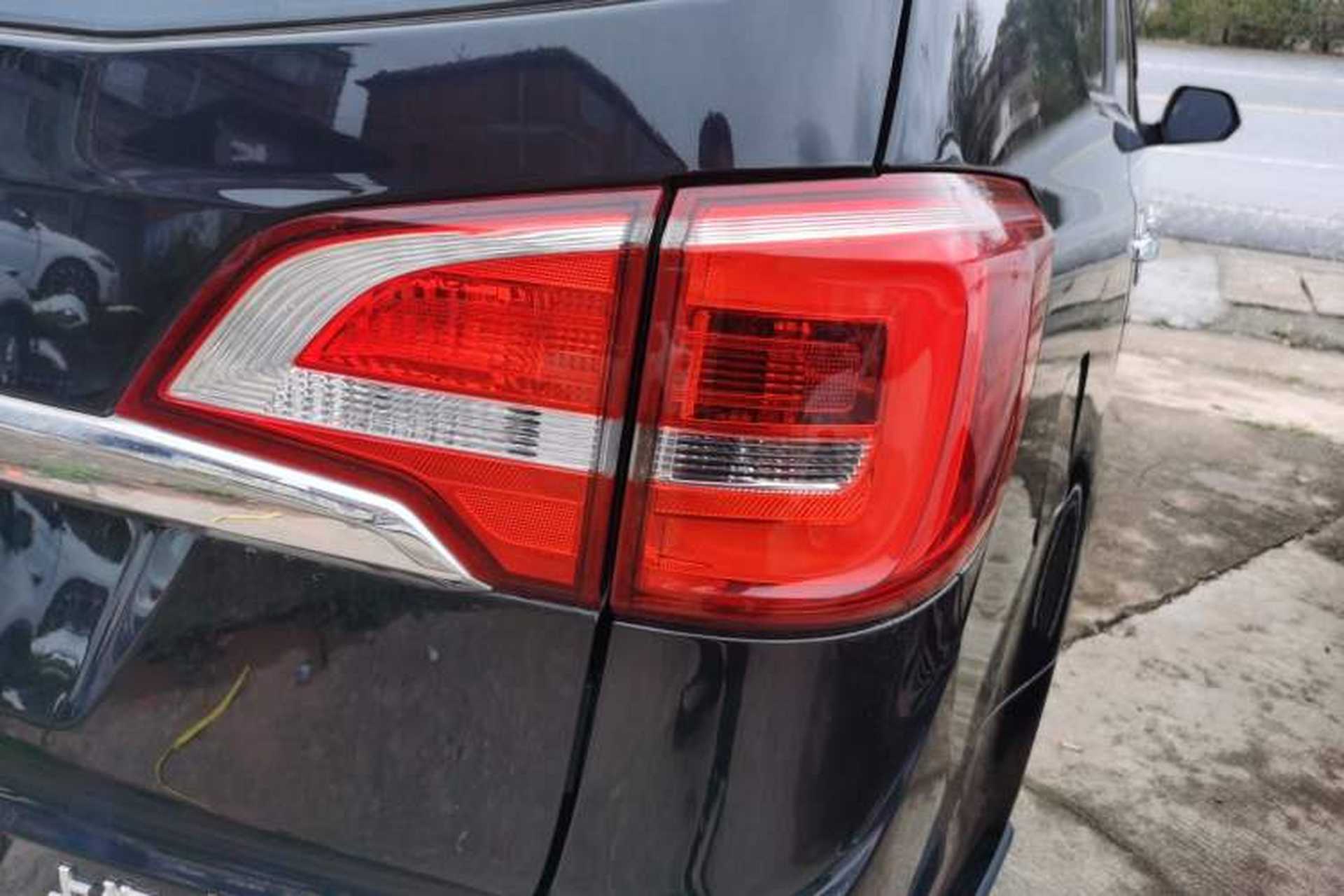 Used Baojun 730 2016 1.5T Manual Comfort Version 7 Seats Exterior 1